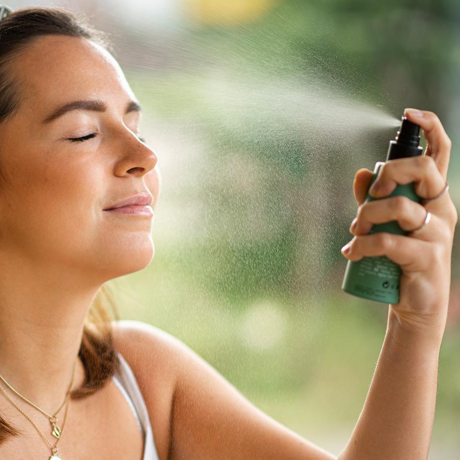 GRN [GRÜN] Gesichtswasser Erfrischende Pflege, Gurke & Hanf